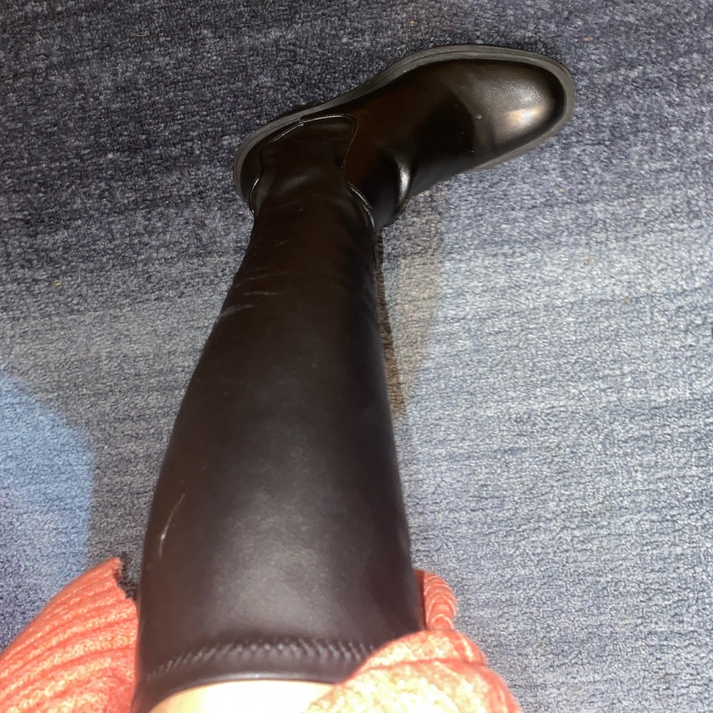US 8/UK 39 Zara lug sole boots
